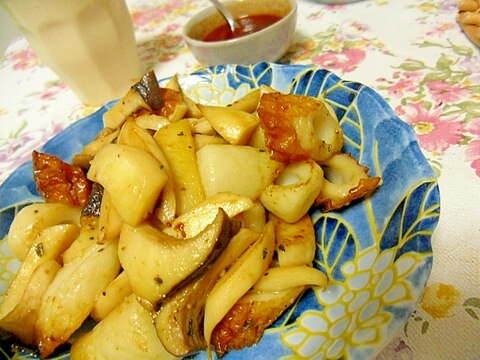 ちくわとエリンギのバター醤油炒め